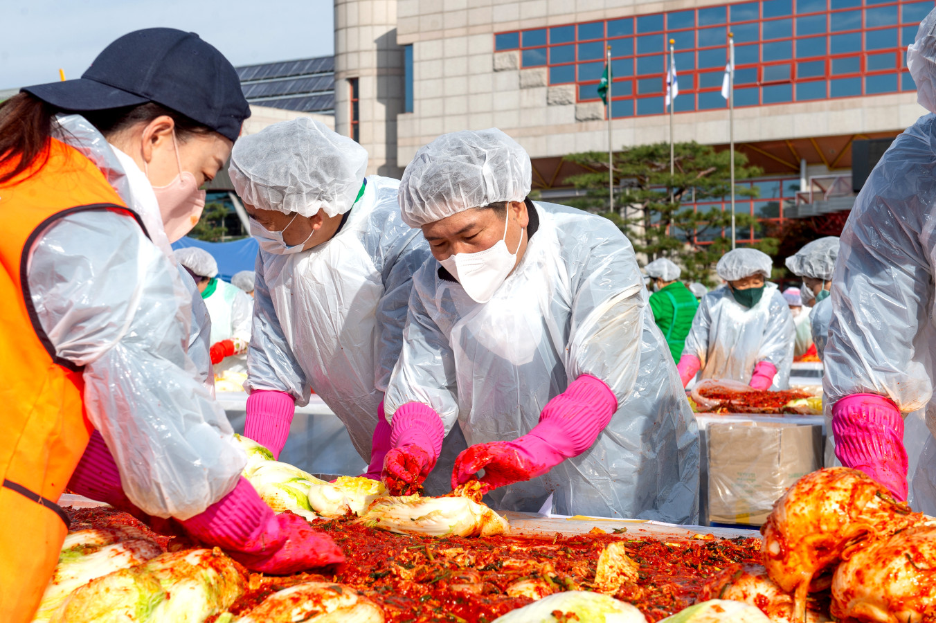 제천시 새마을회, 사랑의 김장나누기 행사 개최 이미지 2