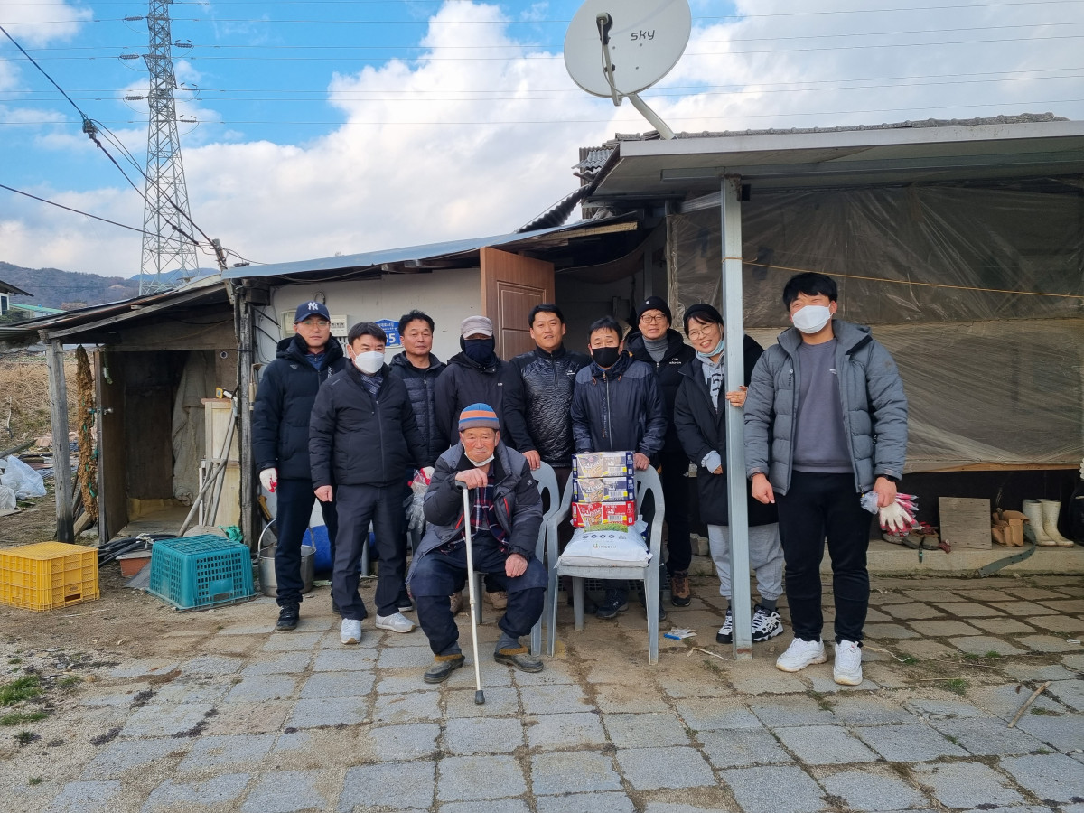 제천시청 친목모임 생선회(生善會), 28년째 이웃사랑 실천 이미지 1