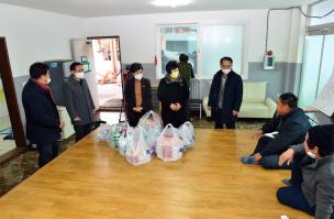 제천시의회, 겨울철 제설작업 현장근무자 격려 이미지