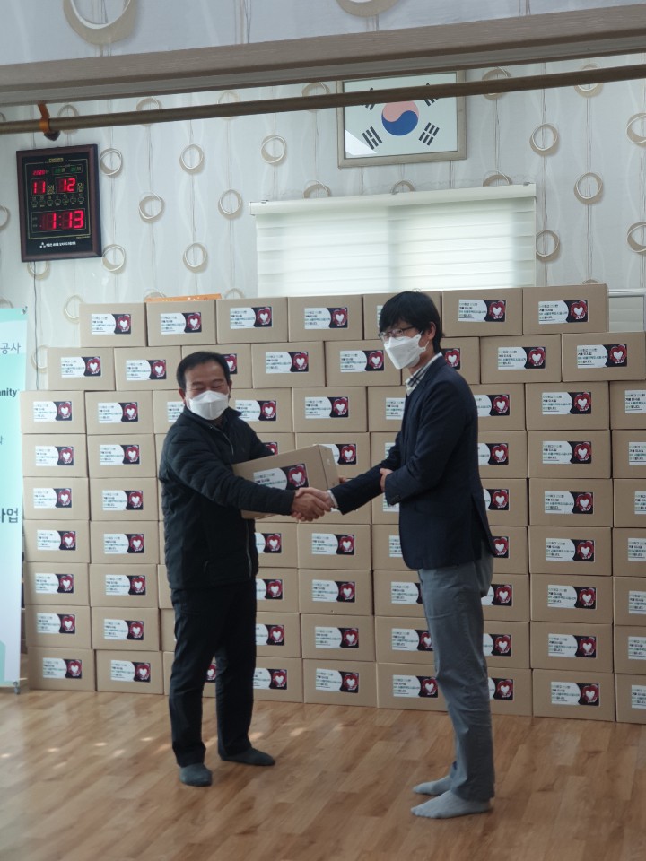 SH공사에서 백운면 도곡1리 집수리 현장확인 및 마스크 지원 이미지 1